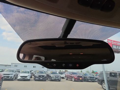 Used 2012 GMC Acadia SLT AWD/4WD image 15