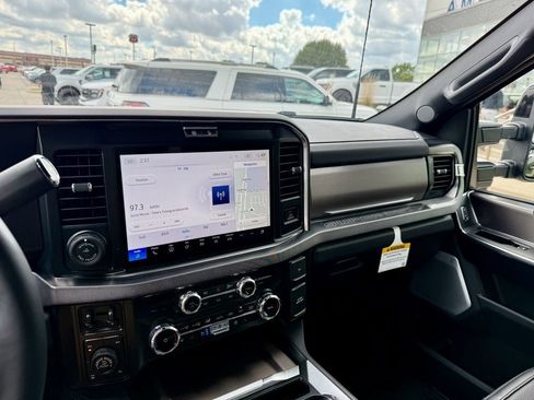 New 2026 Ford F250 Platinum w/ Tremor Off-Road Package image 20