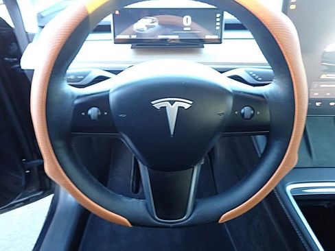 Used 2024 Tesla Model Y Long Range image 13
