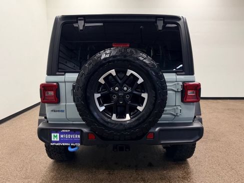 Used 2024 Jeep Wrangler Unlimited Rubicon 4xe AWD/4WD image 4
