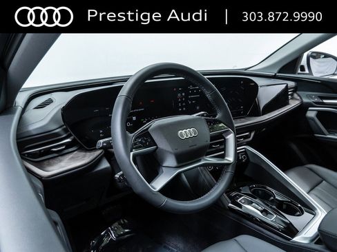 New 2025 Audi Q5 2.0T Premium image 13