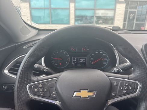 Used 2023 Chevrolet Malibu LT FWD image 10