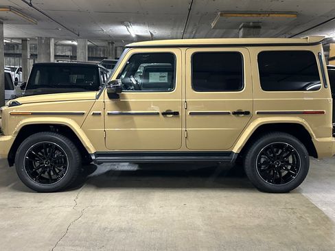 New 2025 Mercedes-Benz G 550 image 2