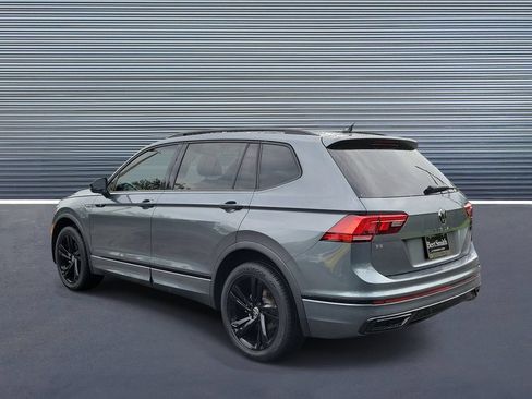 Used 2023 Volkswagen Tiguan SE R-Line FWD image 4