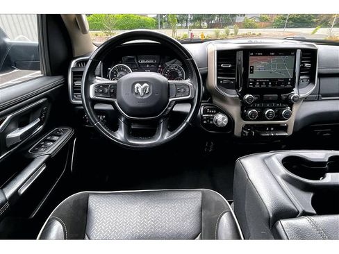 Used 2021 RAM 1500 Laramie AWD/4WD image 5