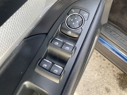 Used 2017 Ford Explorer XLT w/ Equipment Group 202A image 27