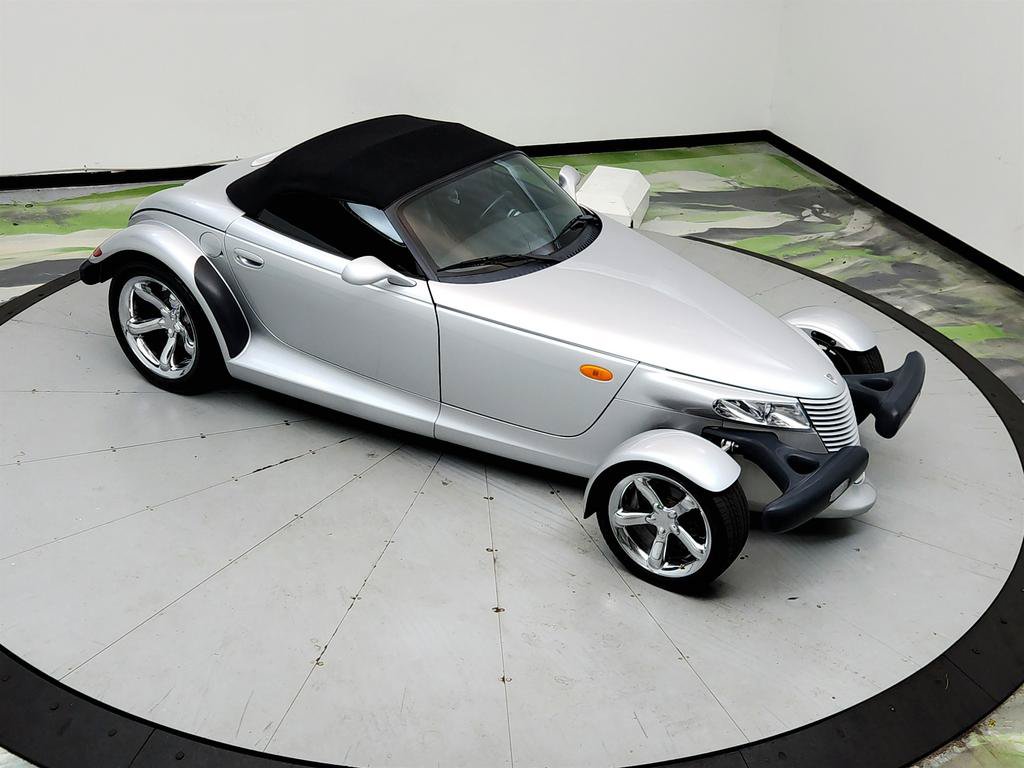 Used 2001 Chrysler Prowler RWD image 25