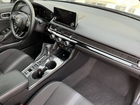 Used 2023 Honda Civic Sport image 19