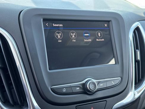 Used 2020 Chevrolet Equinox LT image 14