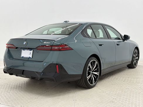 New 2026 BMW 530i w/ M Sport Package RWD image 9