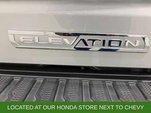 Used 2022 GMC Sierra 1500 Elevation image 11