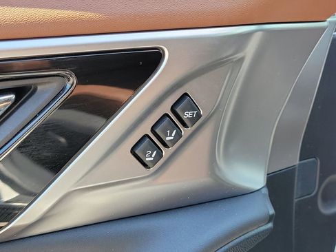 Certified 2022 Subaru Outback Touring AWD/4WD image 19