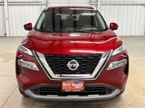 Used 2021 Nissan Rogue SV w/ Premium Package FWD image 2
