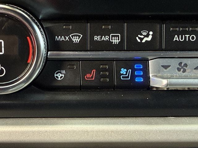 Used 2024 Ford Expedition Max Limited AWD/4WD image 19