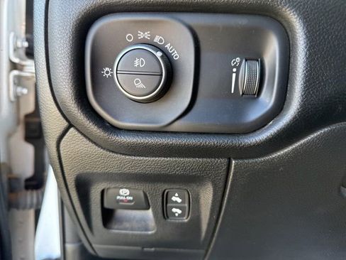 Used 2023 RAM 1500 Big Horn image 31