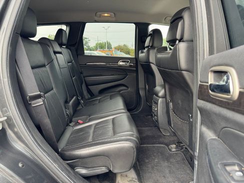 Used 2011 Jeep Grand Cherokee Laredo AWD/4WD image 18