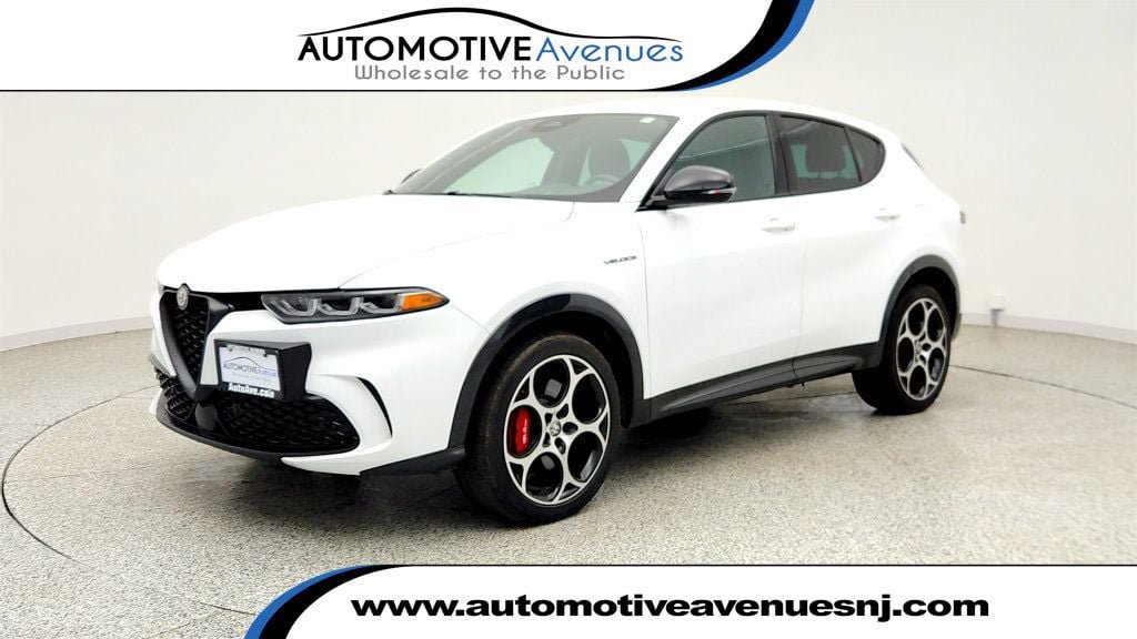Used 2024 Alfa Romeo Tonale Veloce AWD/4WD image 1