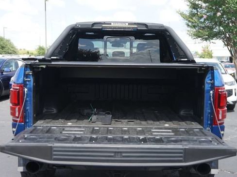 Used 2017 Ford F150 Raptor w/ Equipment Group 802A Luxury AWD/4WD image 32