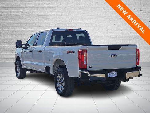 Used 2024 Ford F250 XLT w/ FX4 Off-Road Package image 3