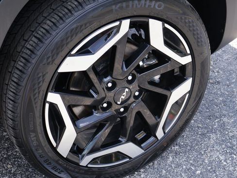 Used 2024 Kia Seltos SX w/ SX Sunroof Package AWD/4WD image 41