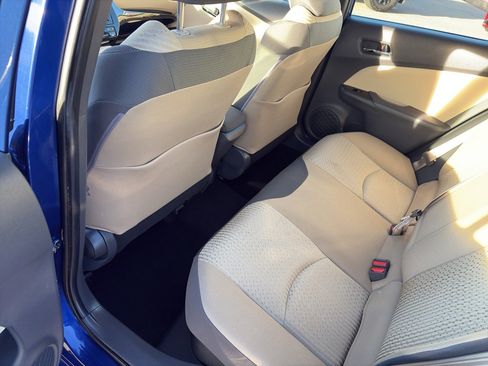 Used 2017 Toyota Prius Two image 12