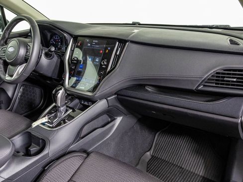 Used 2025 Subaru Outback Premium image 44