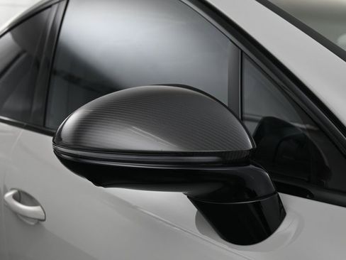 Certified 2026 Porsche Cayenne GTS AWD/4WD image 32