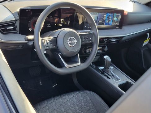 New 2026 Nissan Kicks SV image 4