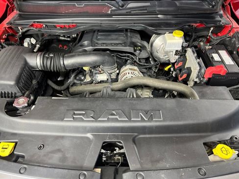 Used 2019 RAM 1500 Laramie AWD/4WD image 29