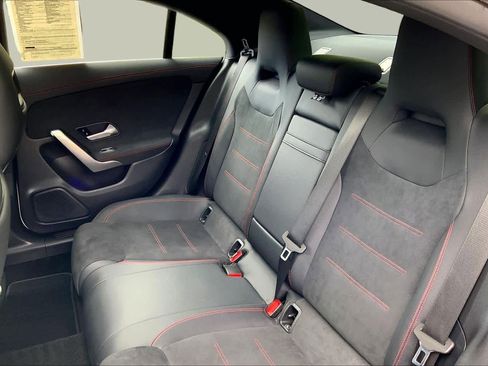Used 2023 Mercedes-Benz CLA 250 4MATIC image 41