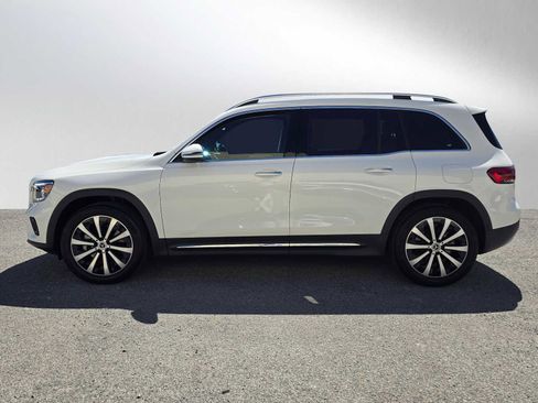 Used 2021 Mercedes-Benz GLB 250 4MATIC image 6