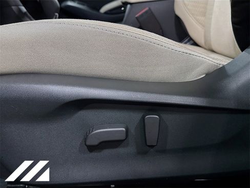 Certified 2025 Subaru Ascent Premium image 19