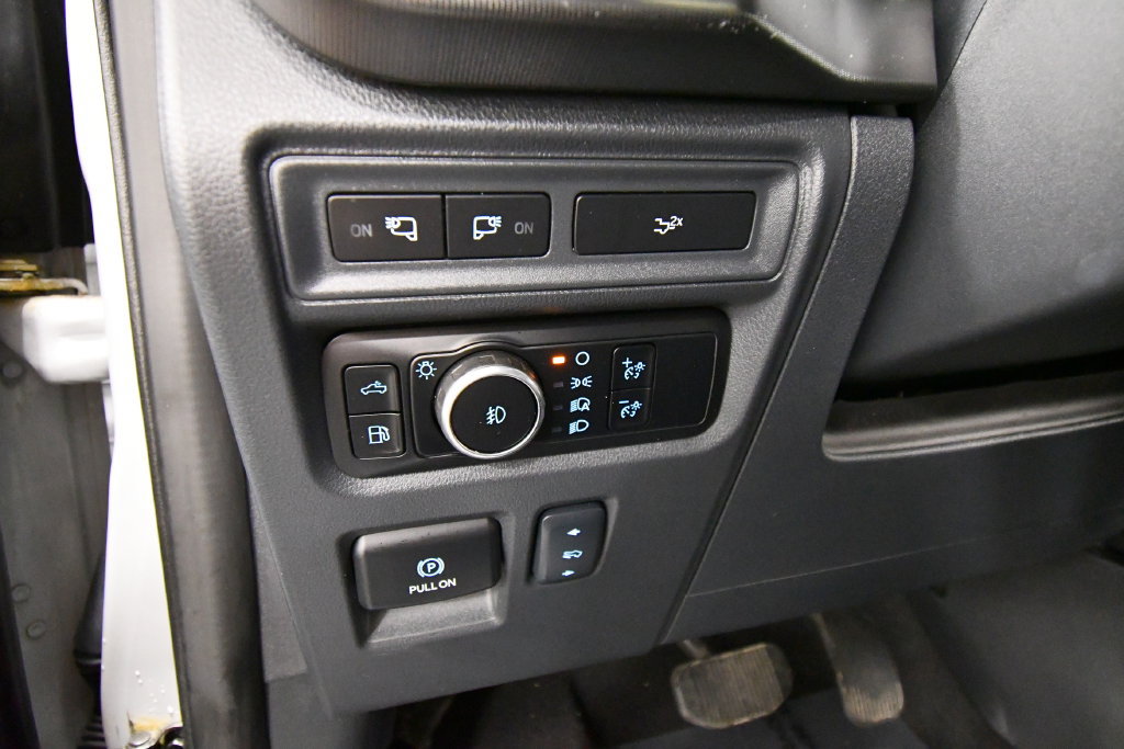 Used 2024 Ford F150 Lariat AWD/4WD image 19