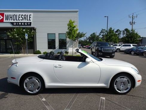 Used 2005 Lexus SC 430 Convertible RWD image 3