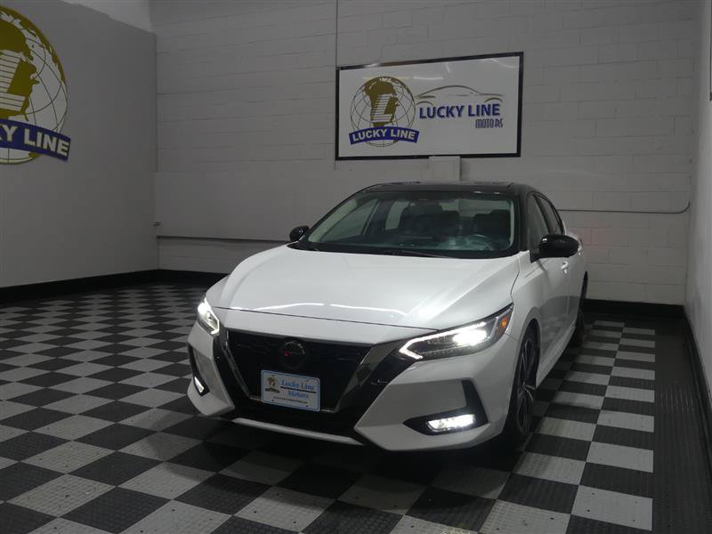 Used 2021 Nissan Sentra SR w/ SR Premium Package FWD image 4