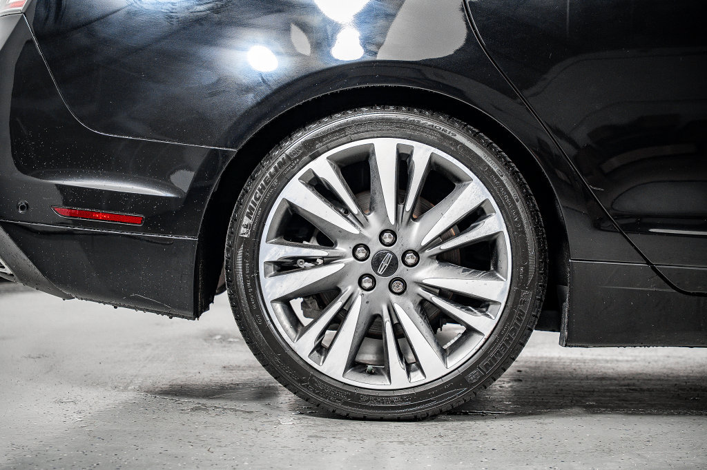 Used 2020 Lincoln MKZ Reserve w/ Elements Package FWD image 7