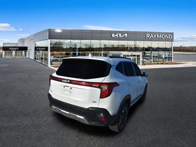 Used 2024 Kia Seltos SX w/ SX Sunroof Package AWD/4WD image 3