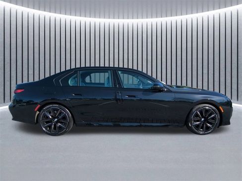 Certified 2024 BMW 740i image 4