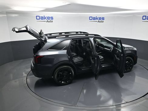 Certified 2024 Kia Sorento SX AWD/4WD image 61