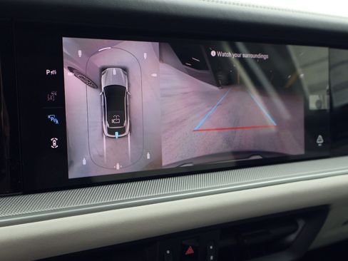 New 2026 Porsche Cayenne Coupe AWD/4WD image 19