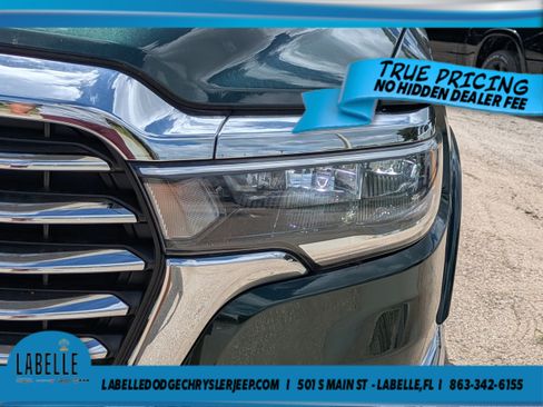 Used 2026 RAM 1500 Laramie w/ Advanced Safety Group II AWD/4WD image 10