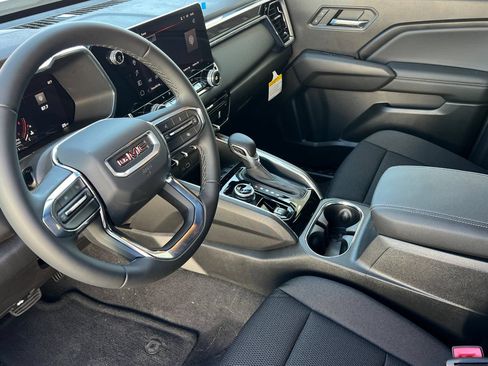 New 2026 GMC Canyon Elevation w/ Convenience Package AWD/4WD image 8