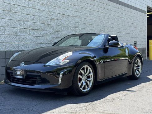 Used 2013 Nissan 370Z Touring RWD image 1
