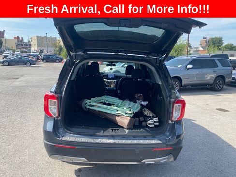 Used 2022 Ford Explorer XLT w/ Equipment Group 202A AWD/4WD image 14