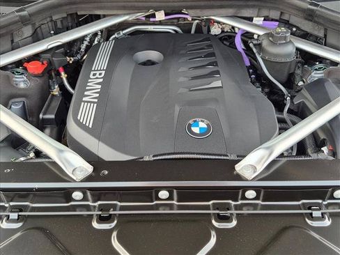 New 2027 BMW X7 xDrive40i w/ M Sport Package AWD/4WD image 19