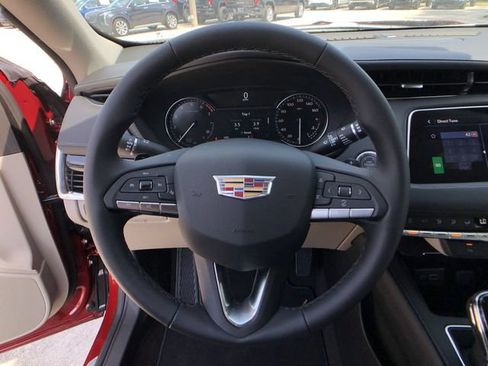 Certified 2023 Cadillac XT4 Premium Luxury FWD image 22