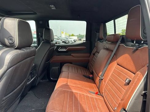 Used 2025 GMC Sierra 1500 Denali Ultimate AWD/4WD image 8