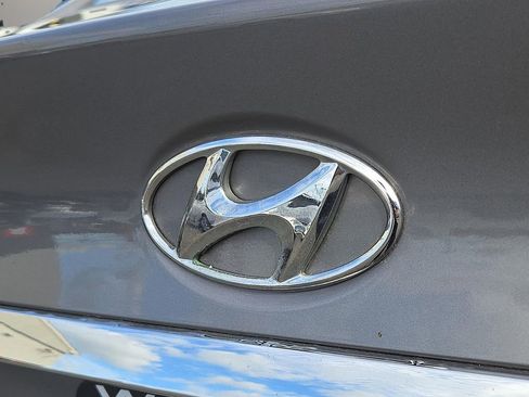 Used 2011 Hyundai Sonata GLS w/ Popular Equipment Pkg 2 FWD image 29