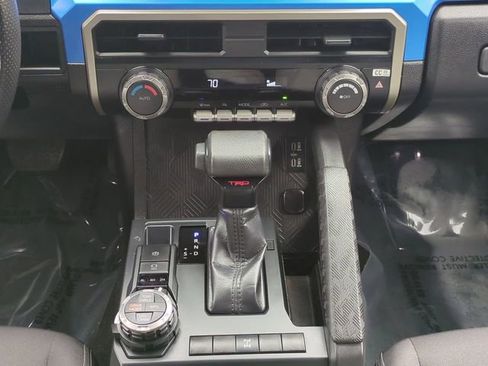 Used 2024 Toyota Tacoma TRD Off-Road image 20