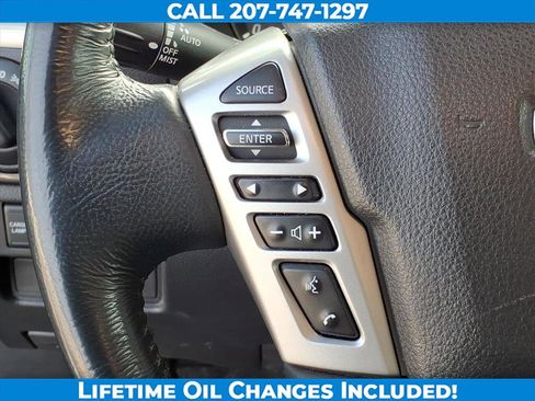 Used 2021 Nissan Titan SV w/ SV Convenience Package image 16